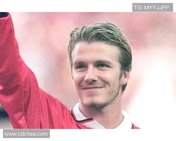 贝克汉姆传奇足球生涯回顾与成就分析探索 贝克汉姆传奇足球生涯回顾与成就分析探索