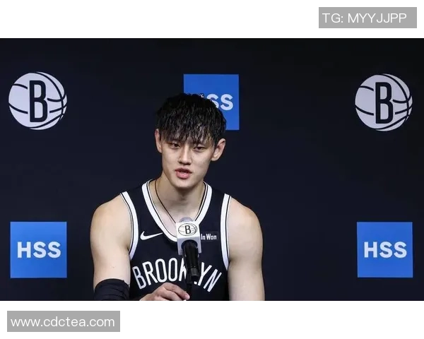 周琦助攻创佳绩却因伤退场曾凡博表现低迷仅得三分 周琦助攻创佳绩却因伤退场曾凡博表现低迷仅得三分